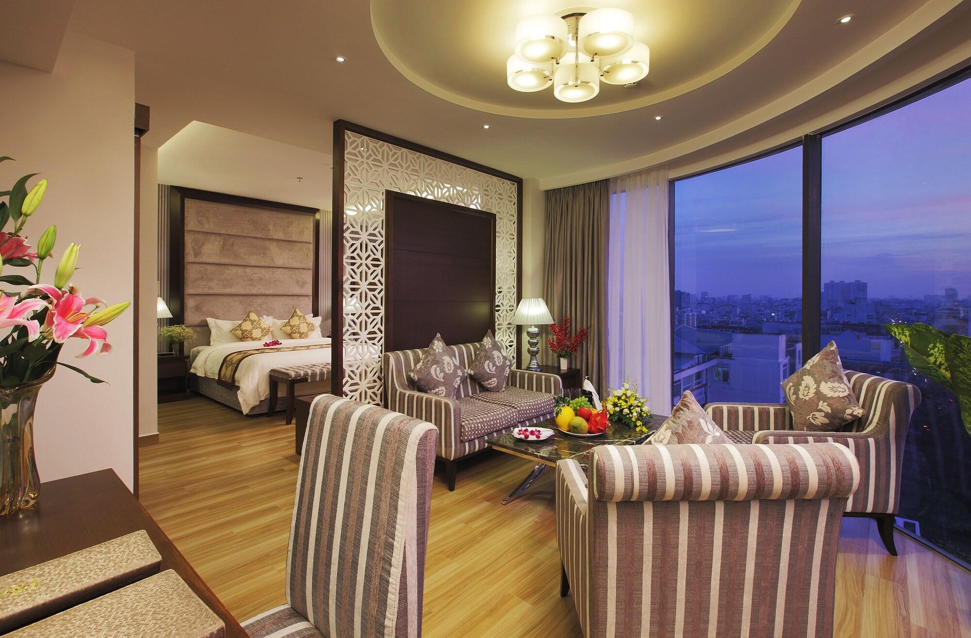 Athena Hotel 4*