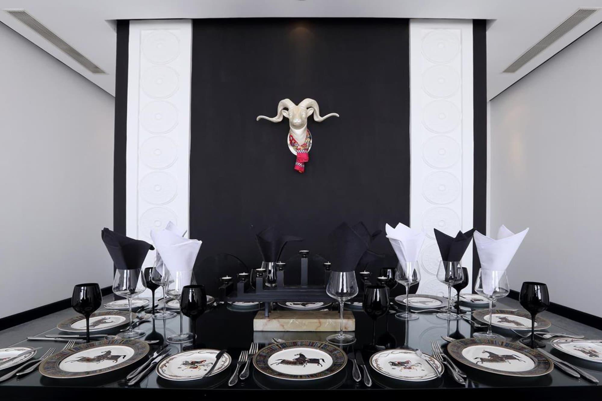 Chloe Gallery Hotel 5*