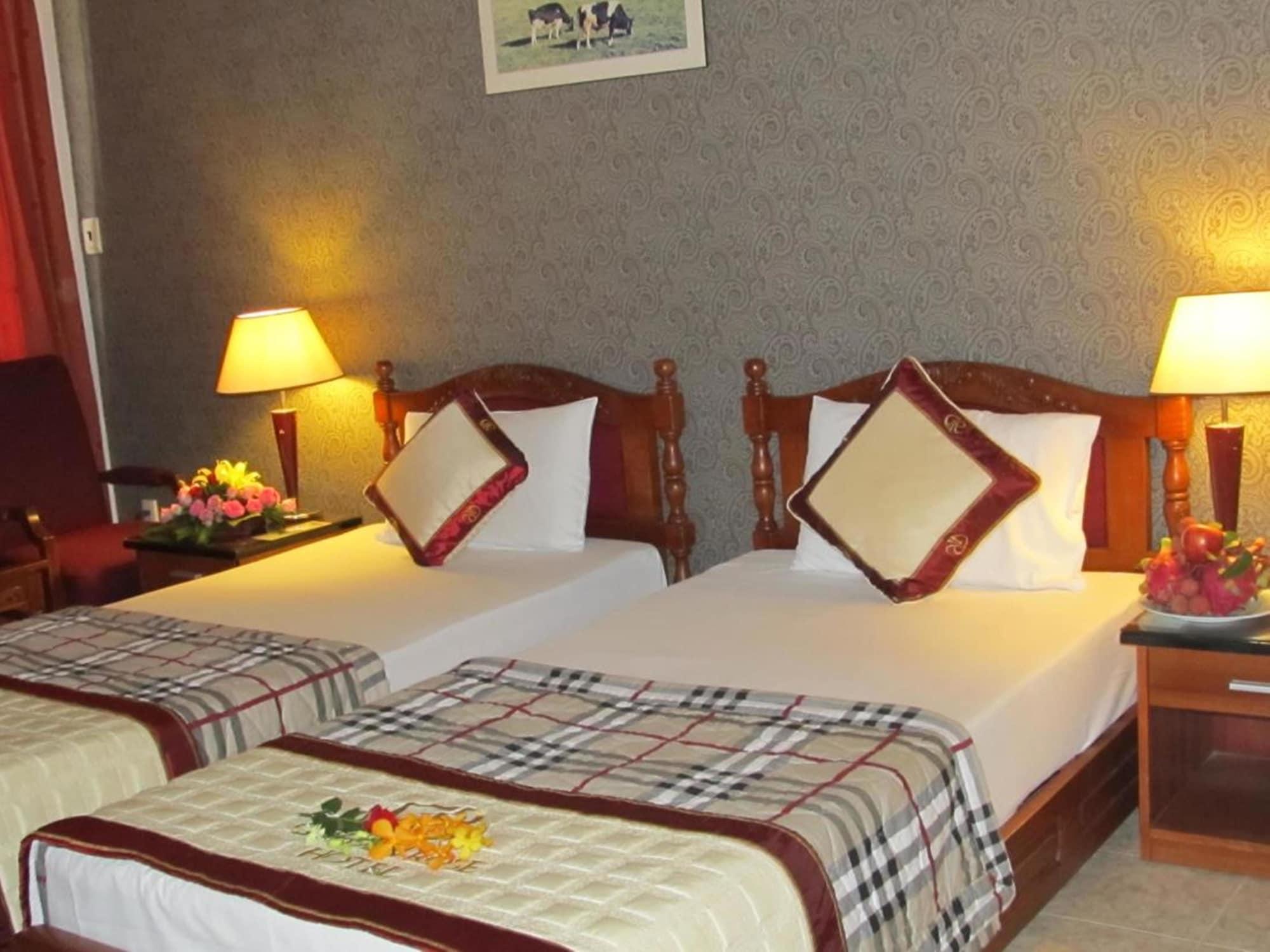Hotel Khach San Trung Mai
