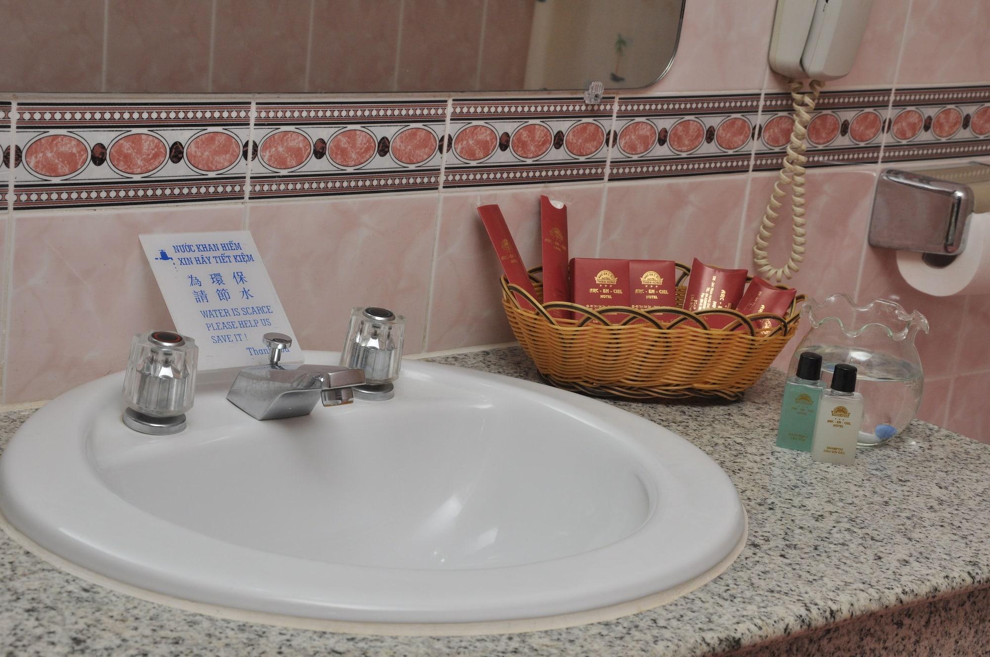 Thiên Hồng Khách sạn