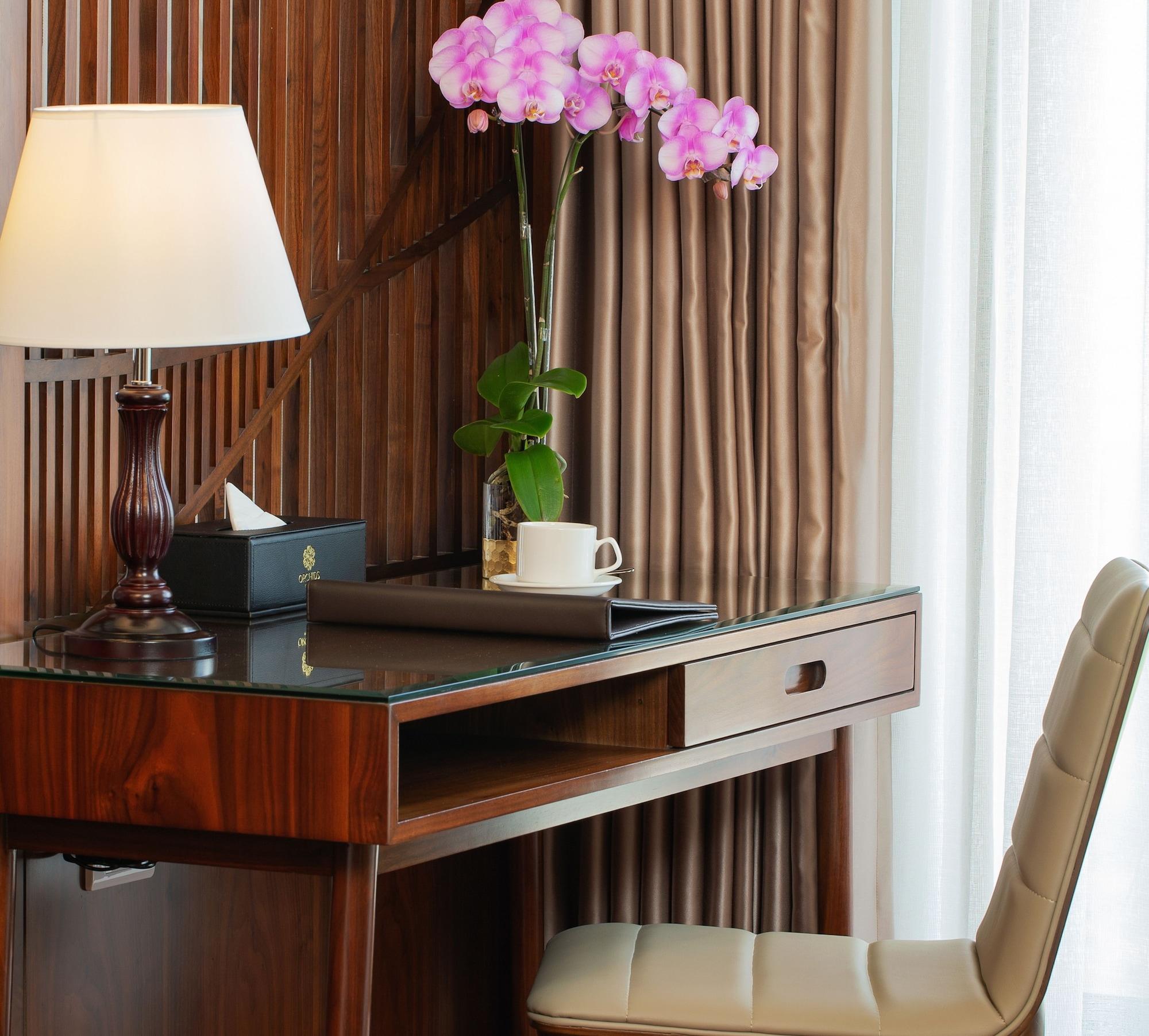 Orchids Saigon Bandar Ho Chi Minh