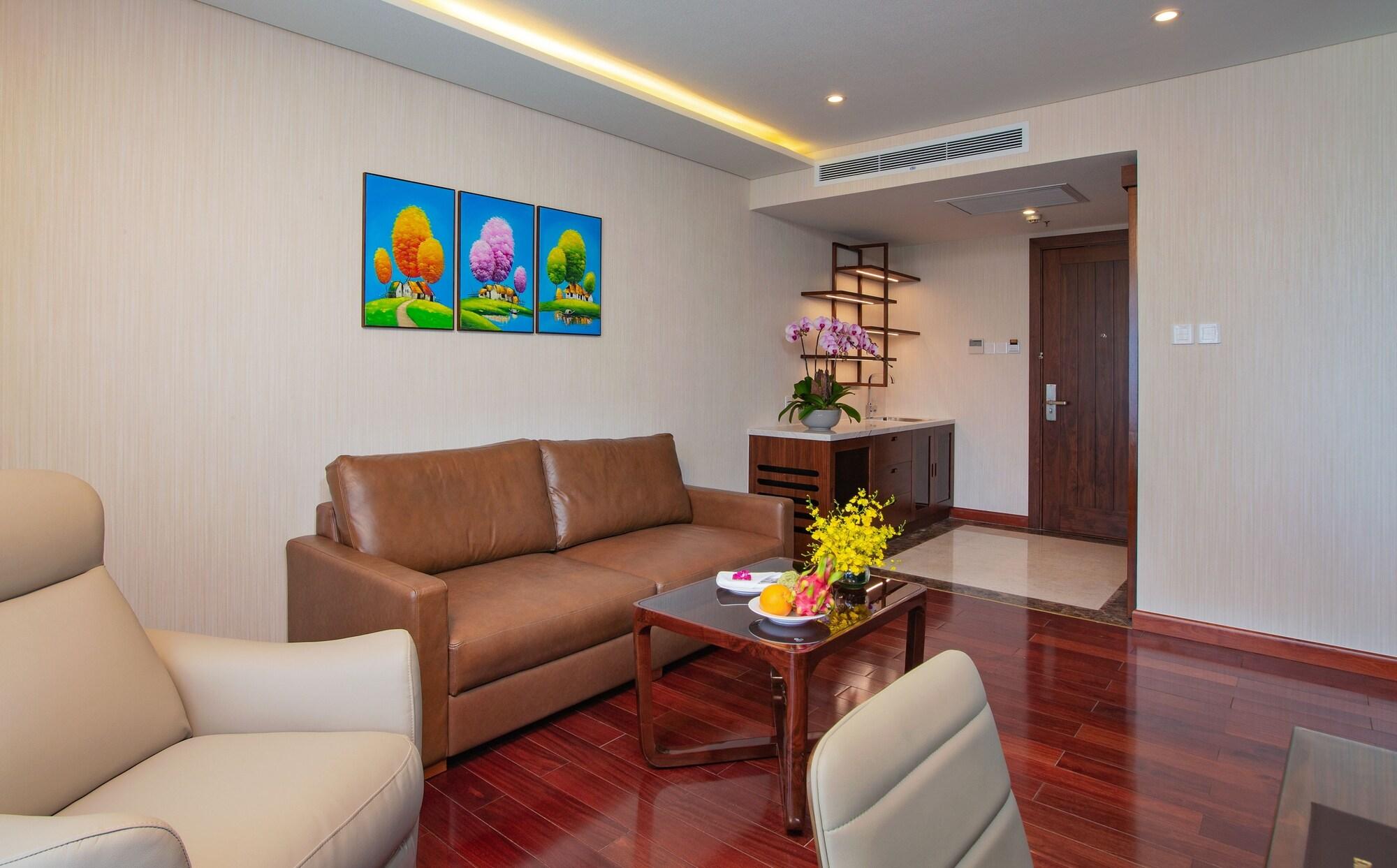 Orchids Saigon Hotel 4*
