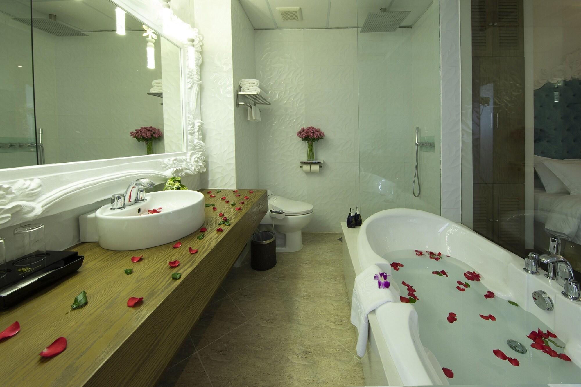 Diamond Hill 4* Ho Chi Minh City