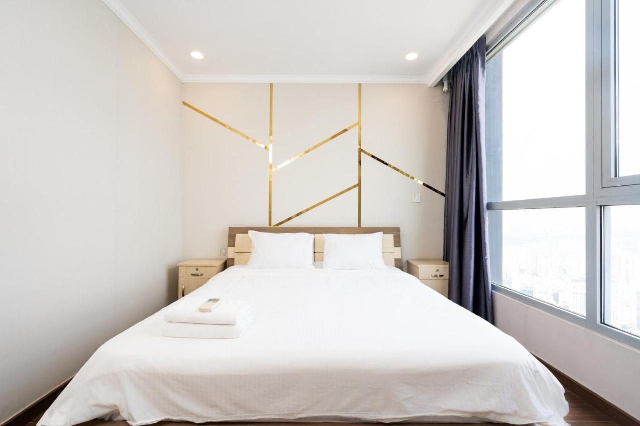 Apartment Vinhomes -christine Luxury *