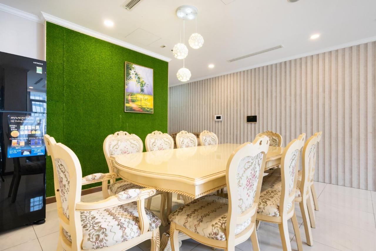 Apartment Vinhomes -christine Luxury *