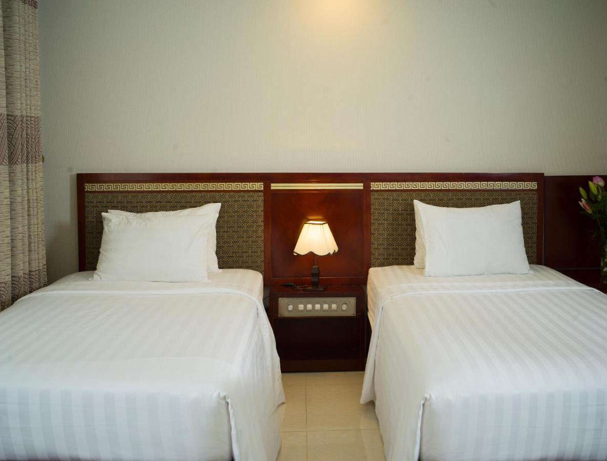 Sunshine Boutique Phu My Hung 3*