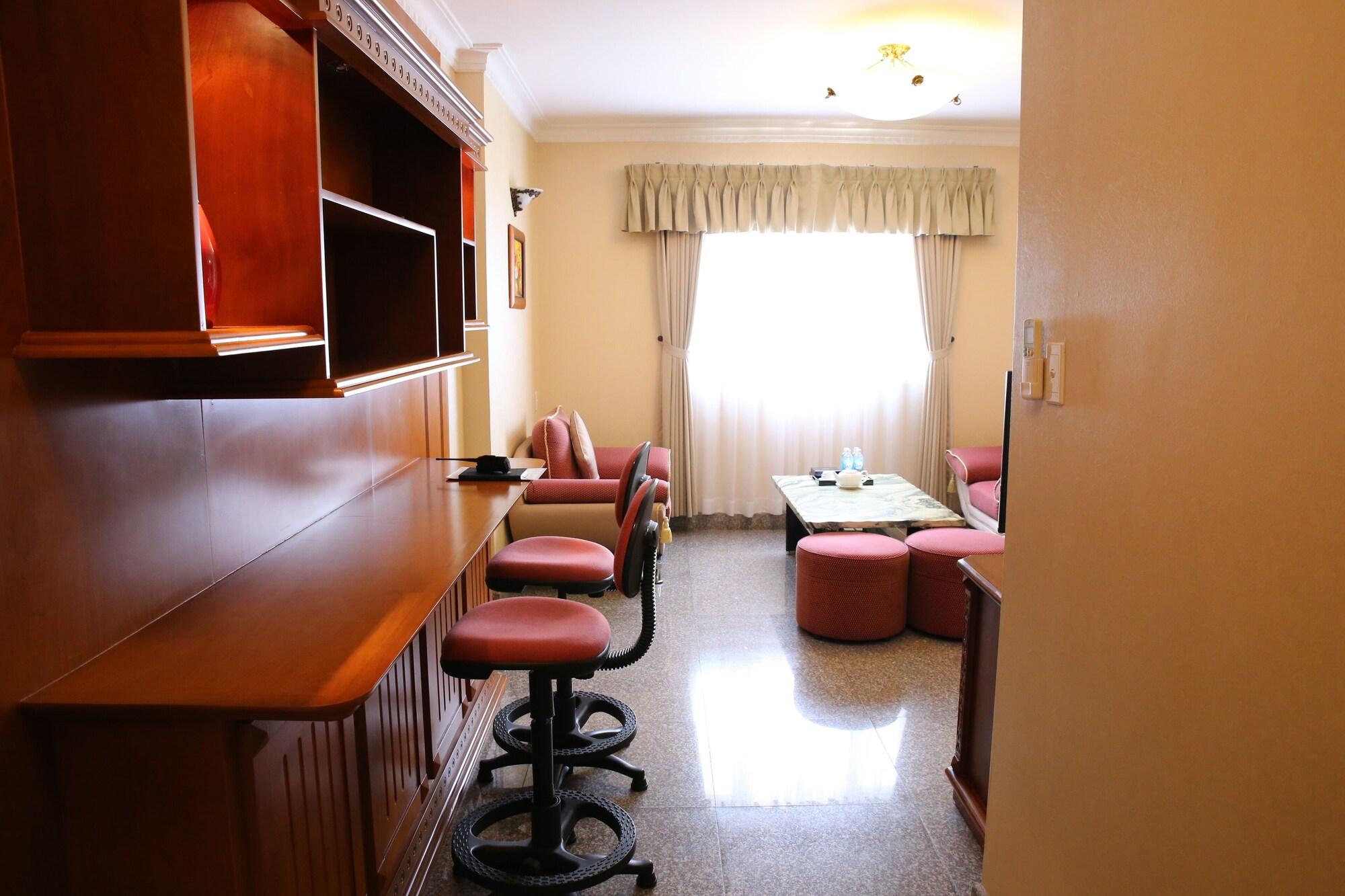 Silverland Hotel