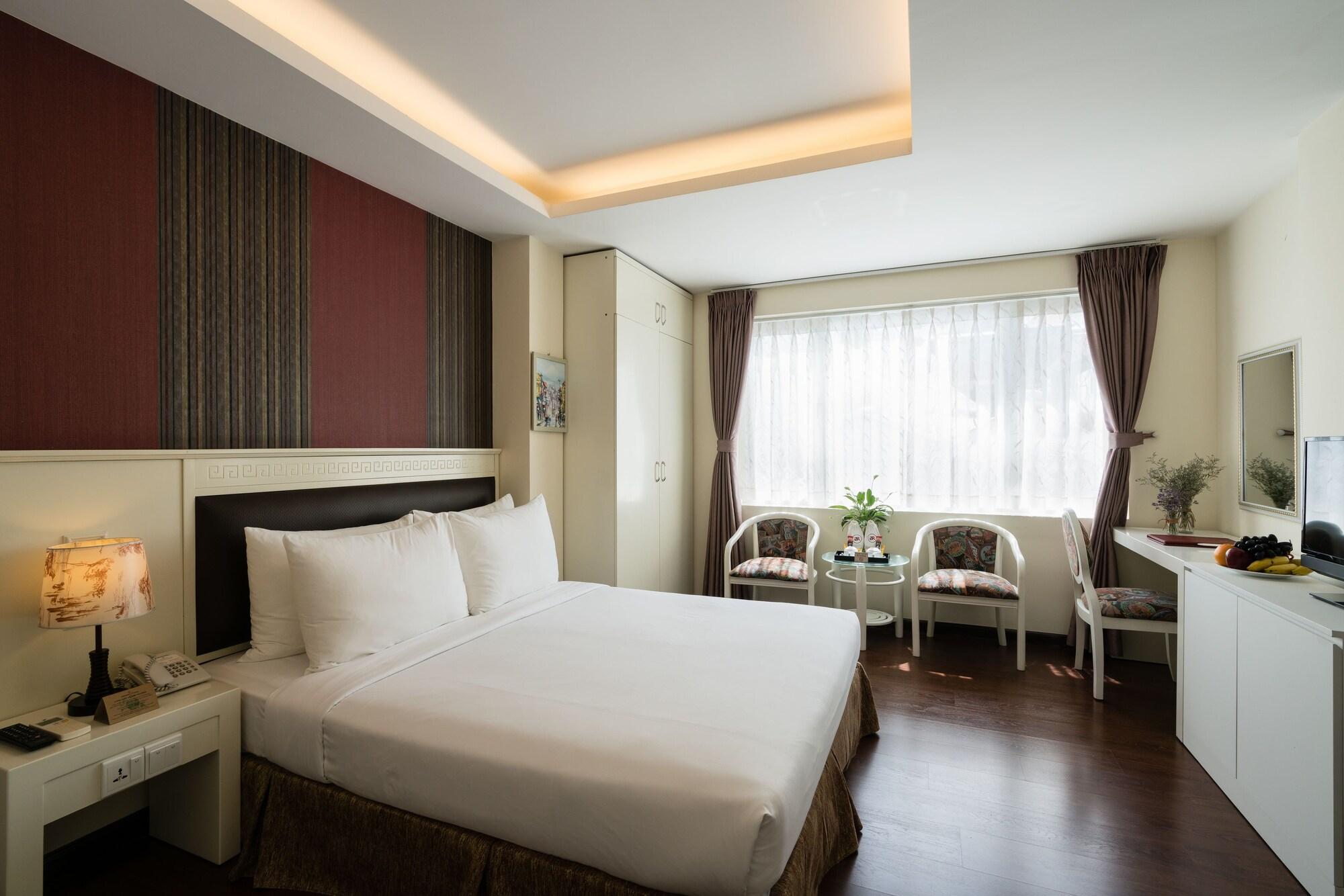 Asian Ruby Center Point & Hotel 3*