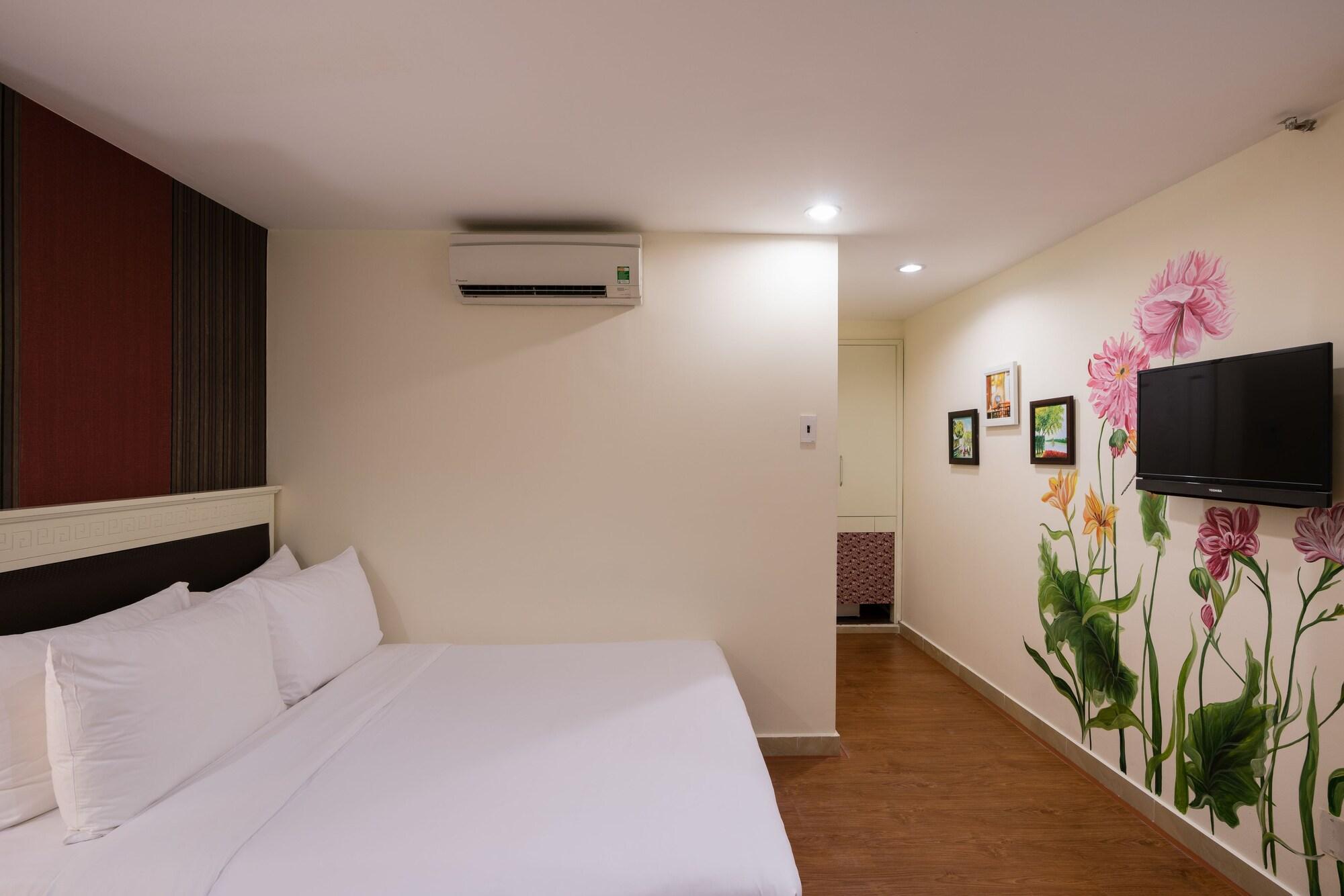 Hotel Asian Ruby Center Point &