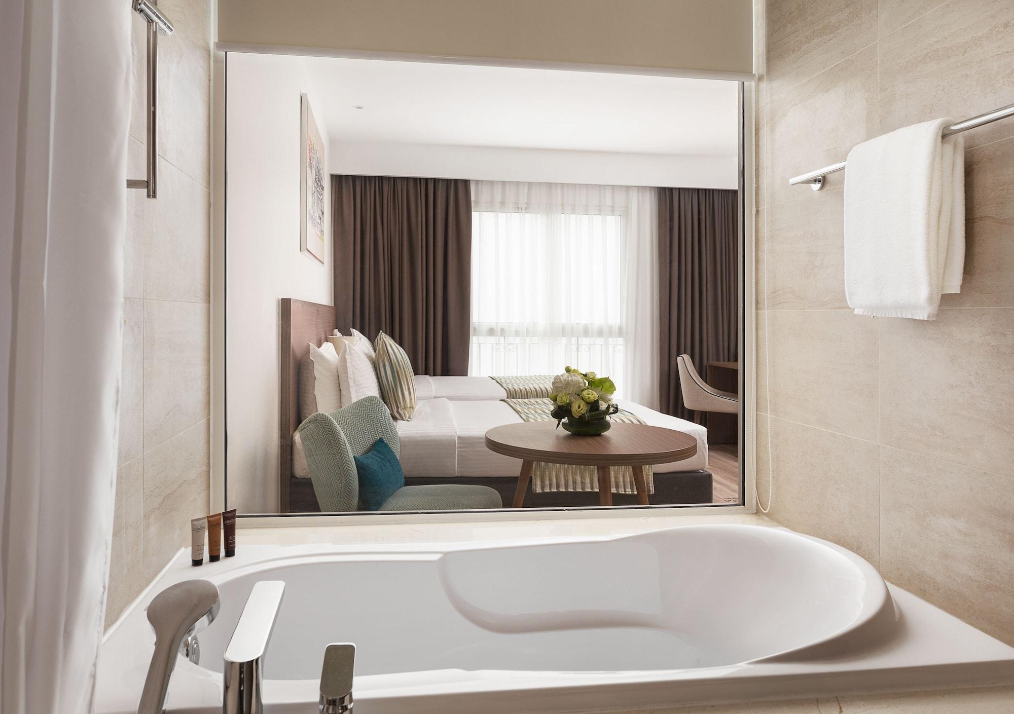 T-ritz Saigon &