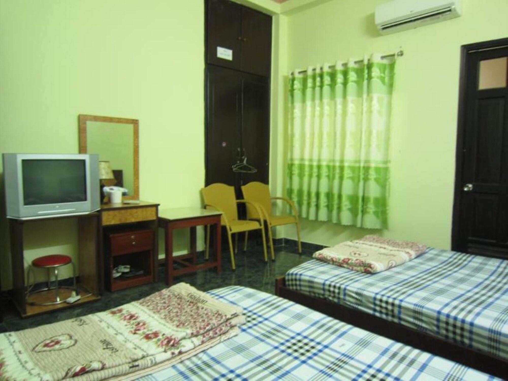 Hotel Hoa Thinh *
