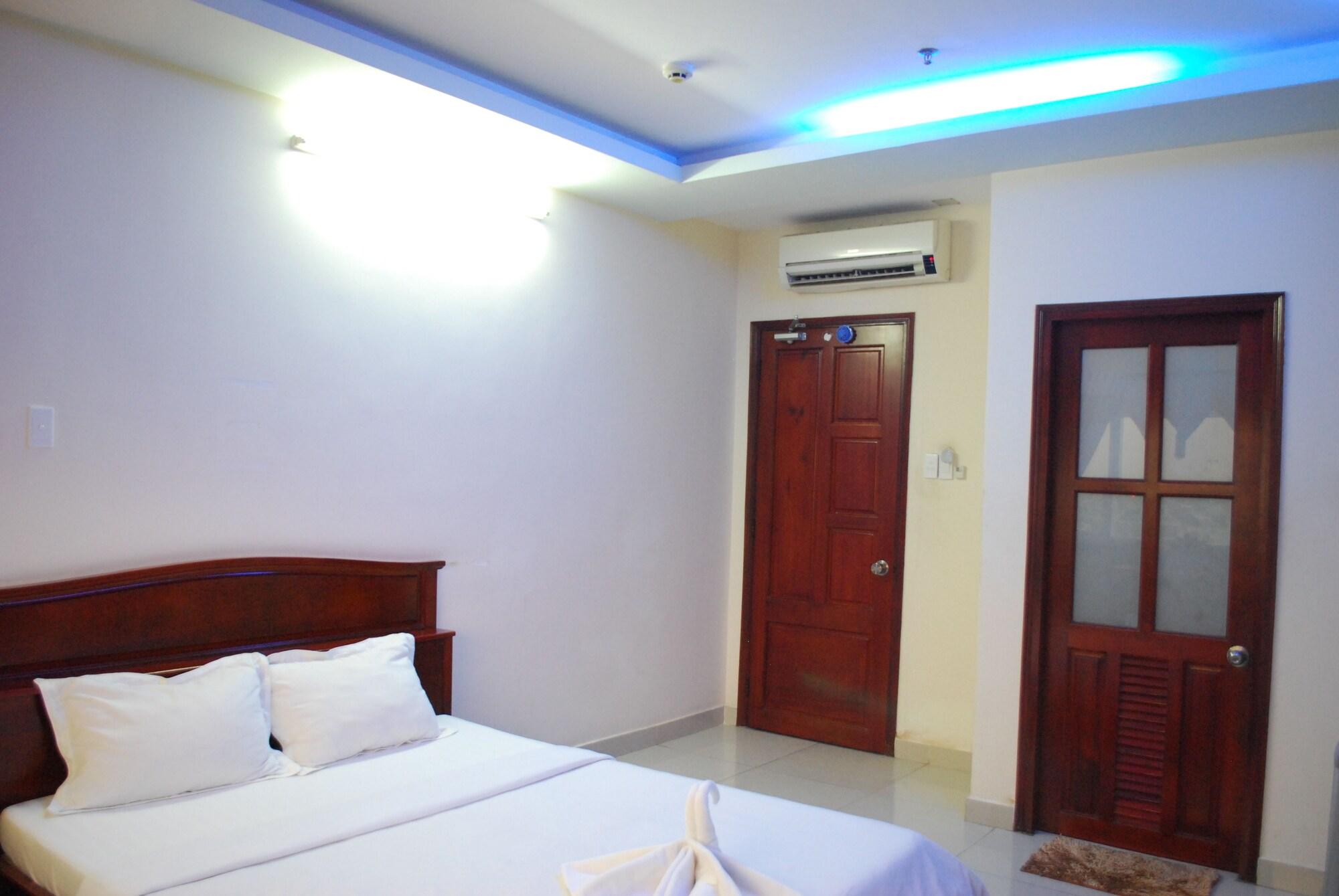Mai Phuong Thao Hotel 2*