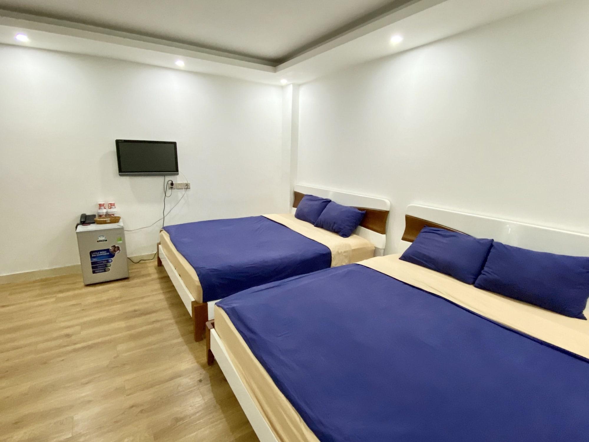 Spring Airport Hotel 2*