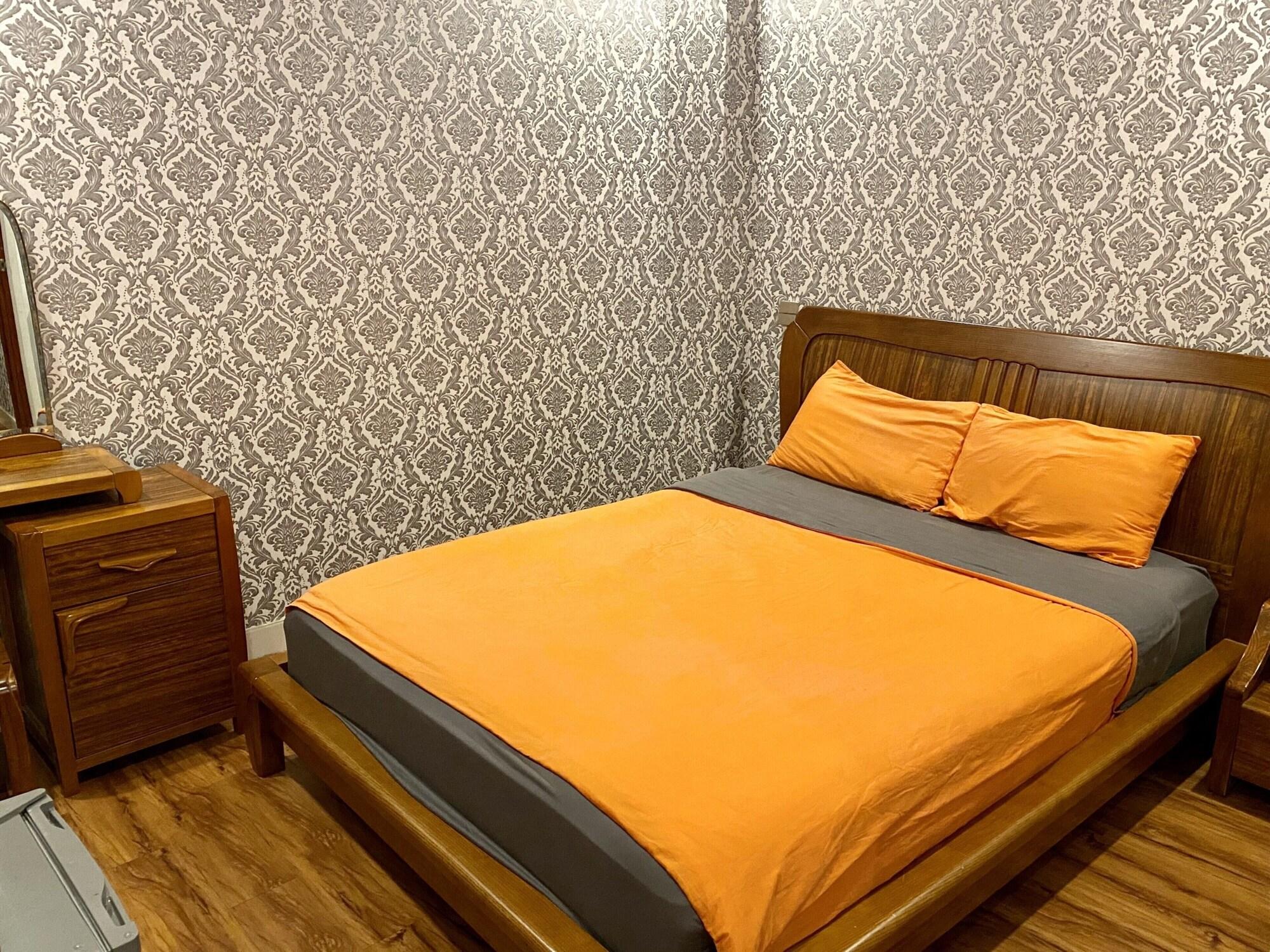 Spring Airport Hotel 2*