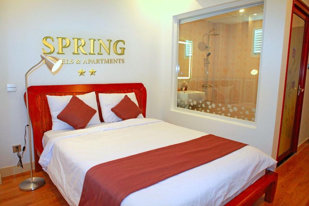 Hotel Spring Airport