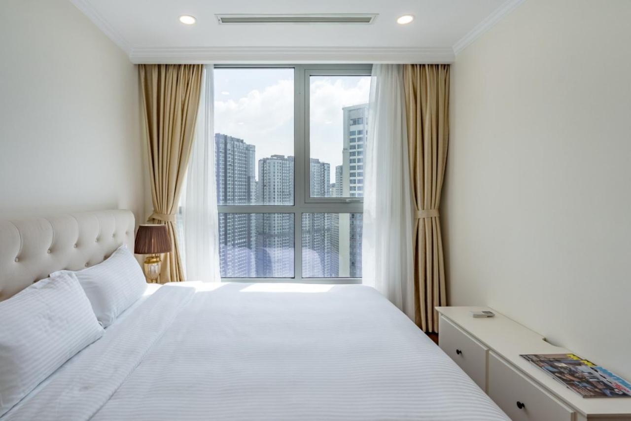 Luxury Vinhomes Central Park Humi Homes *