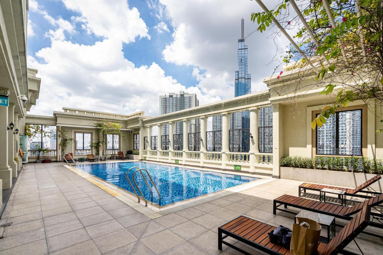 The Manor 2 Luxury Free Roof Pool *