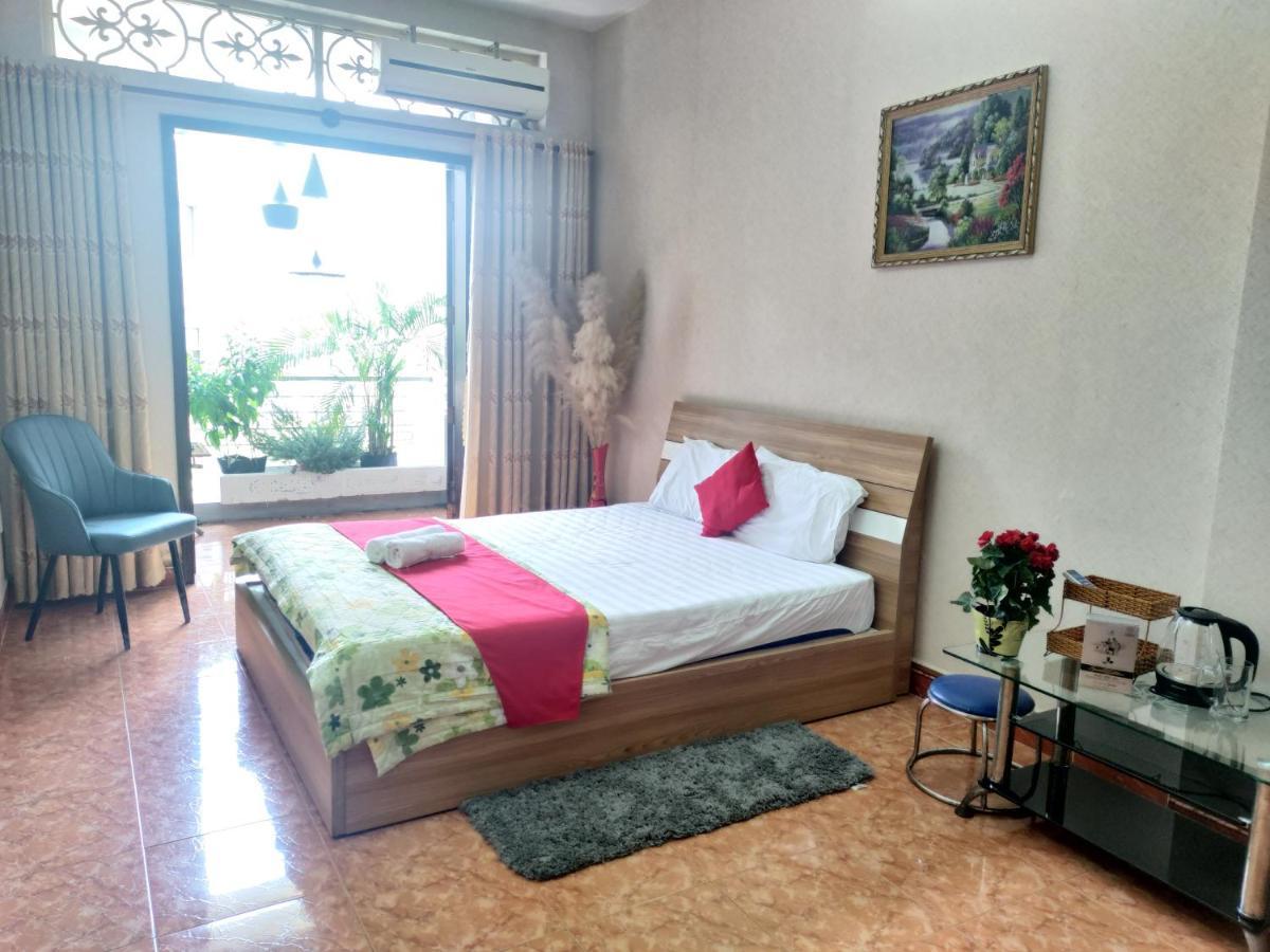 Hotel Hoang Long Airport