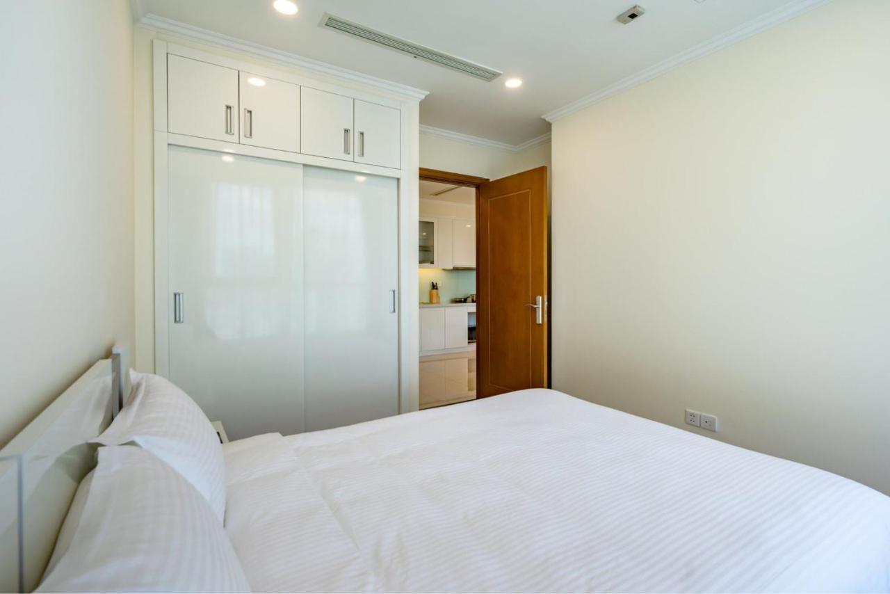 Luxury Vinhomes Central Park Humi Homes *