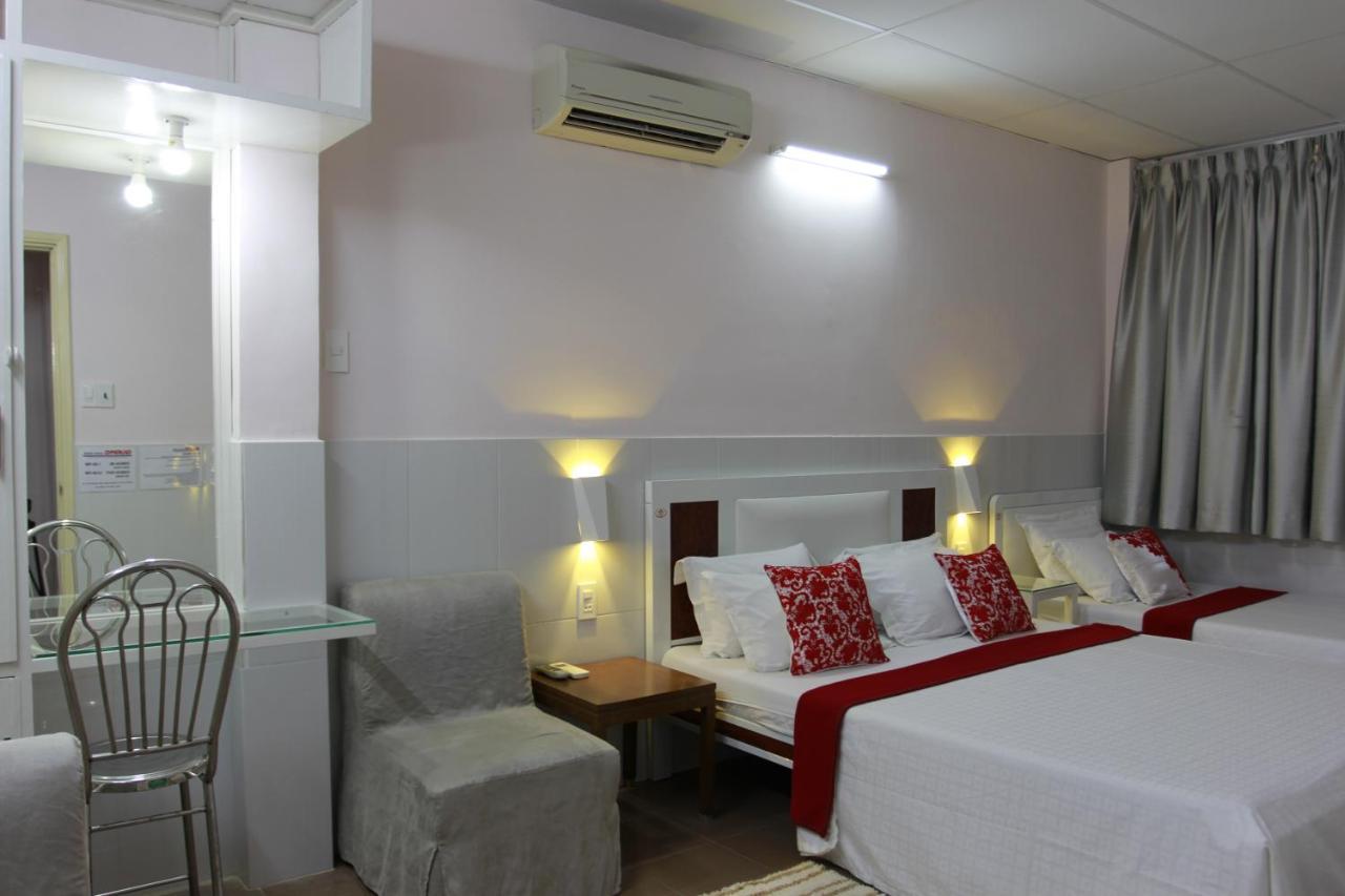 Quang Saigon Hotel- 40-7 Bui Vien-walking Street Guest house