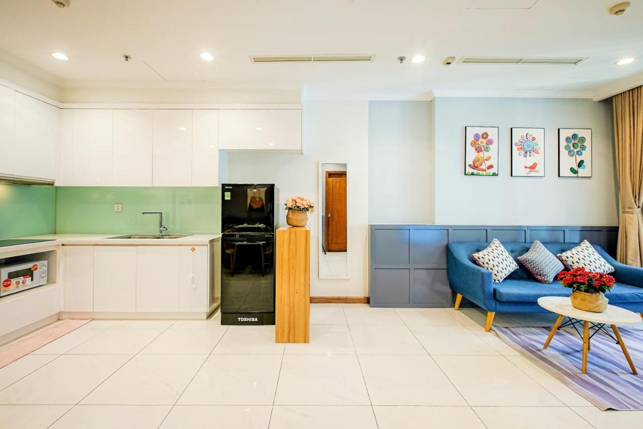- Vinhomes Park, Landmark 81 Area & Ice Skating Rink Apartment *