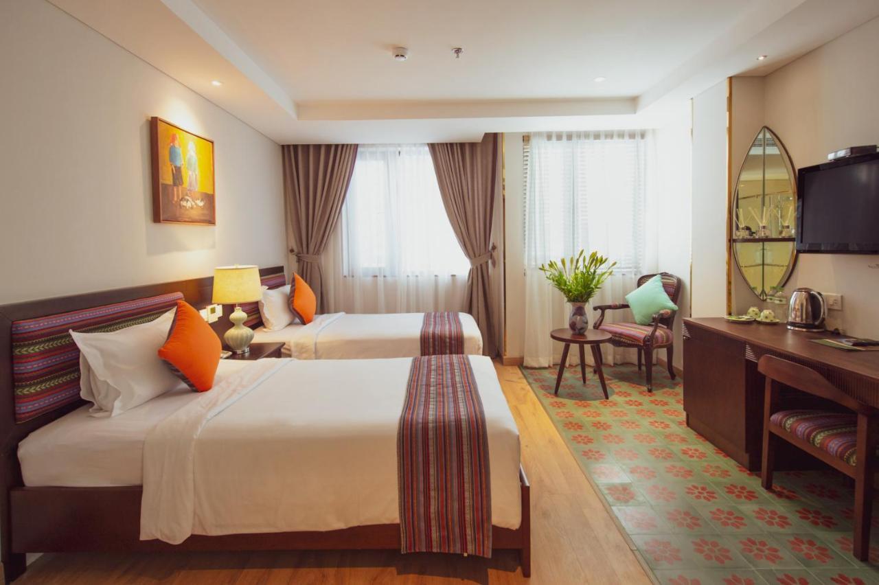 Au Legend Hotel