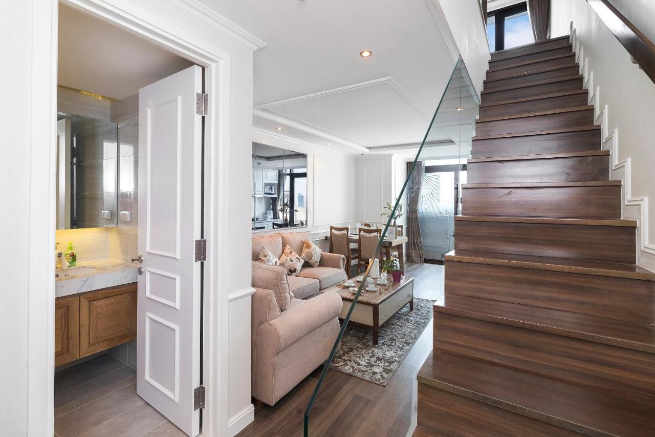 Capella The One Apartment