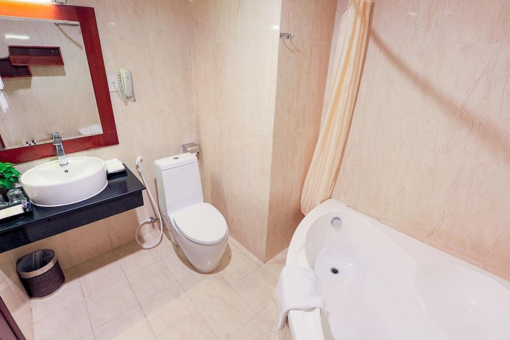 Park View Saigon Hotel 3*