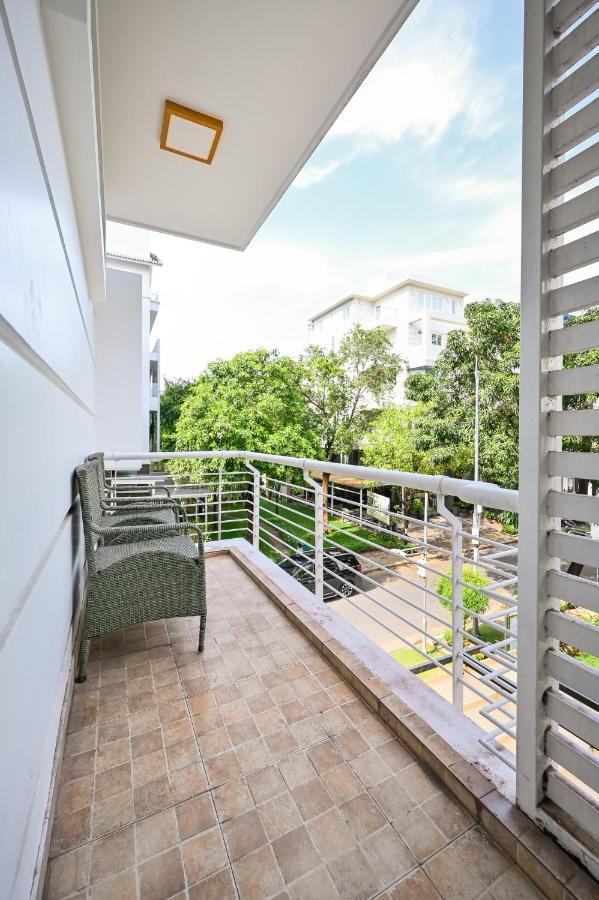 Laguna Khách sạn 3*