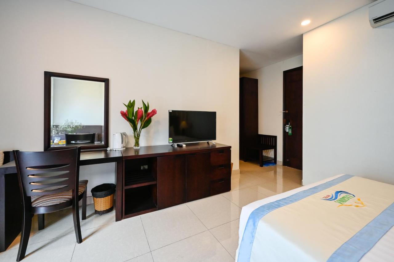 Hotel Laguna