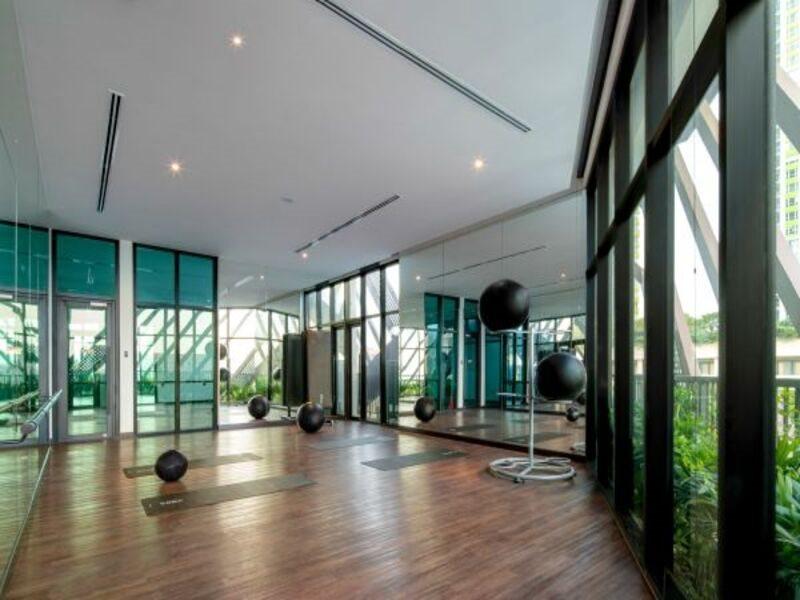 Apartment Somerset Feliz *