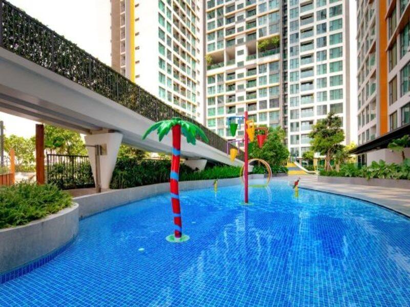 Somerset Feliz Apartment