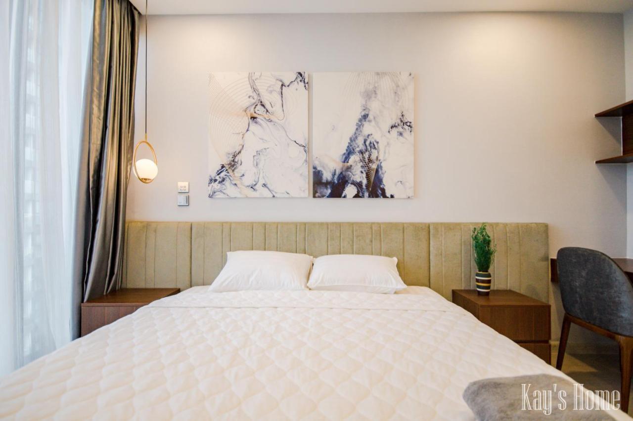 Khách sạn hẻo lánh Vinhomes Premium *