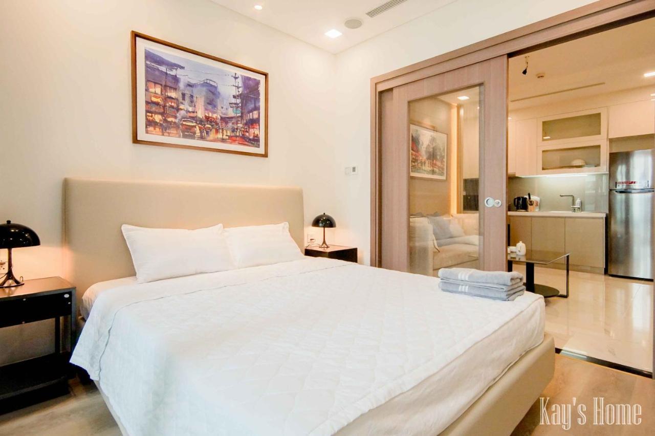 Vinhomes Premium Khách sạn hẻo lánh