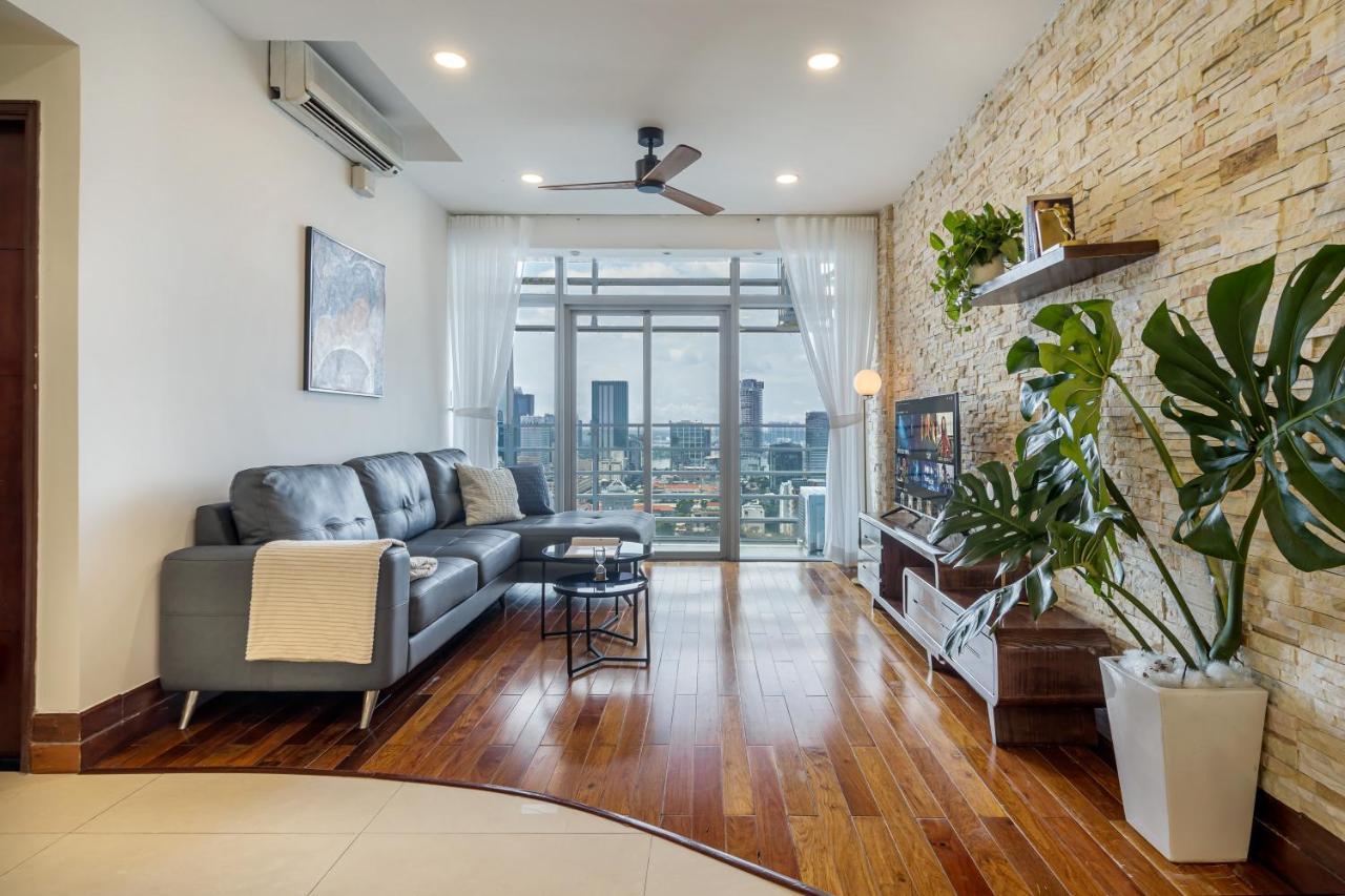 Spacious For Group And Family - Sailing Tower Apartment Ho Chi Minh City