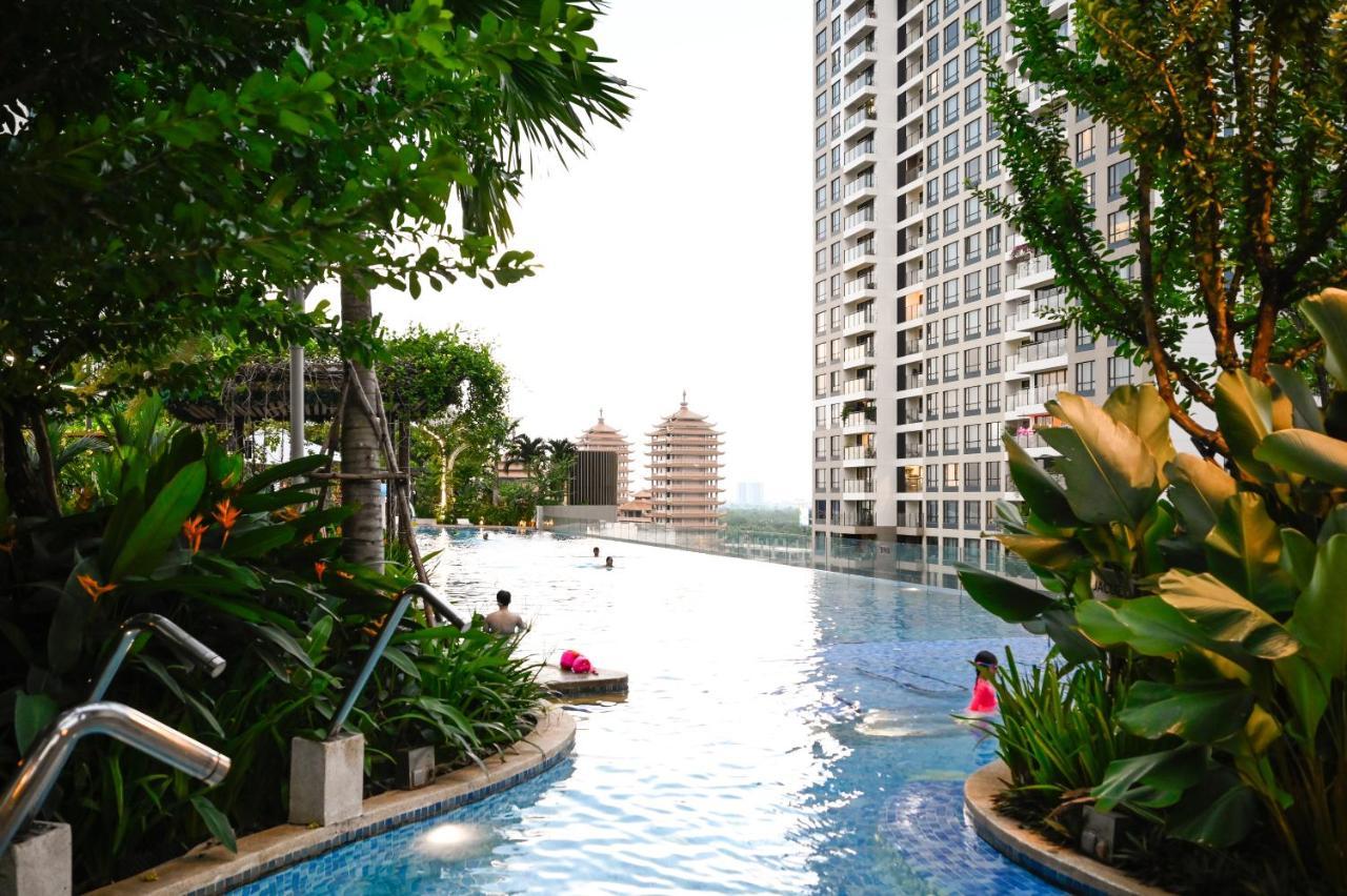 Estella Heights Saigon View 2br & Pool, Ho Chi Minh City