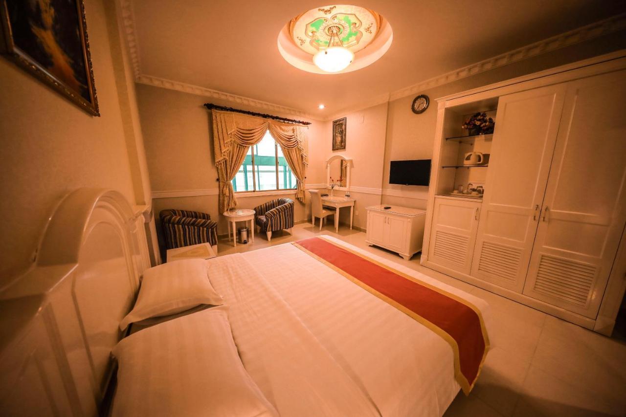 700 Fortune 2* Ho Chi Minh City