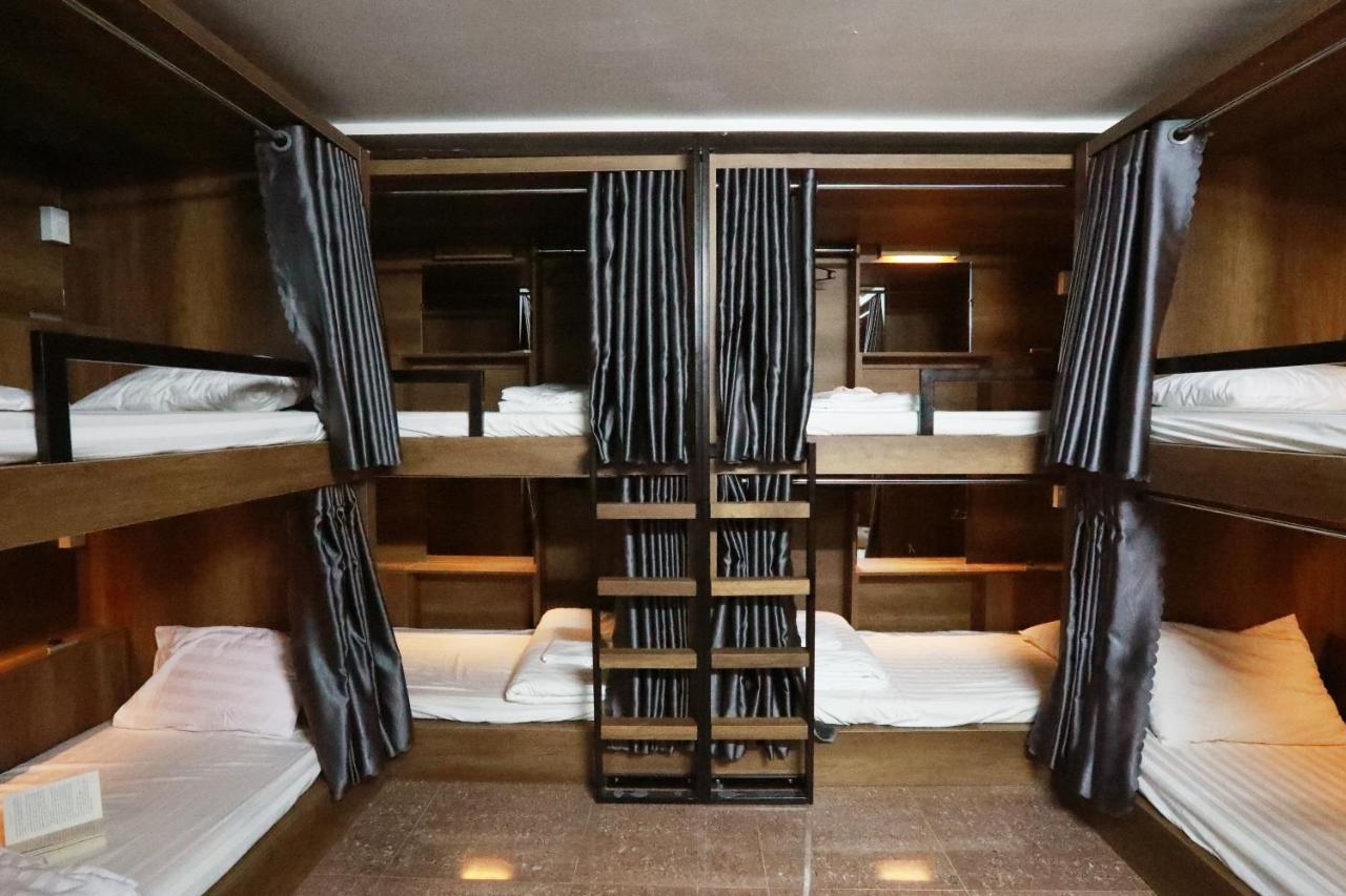 Bui Vien Street Hostel *