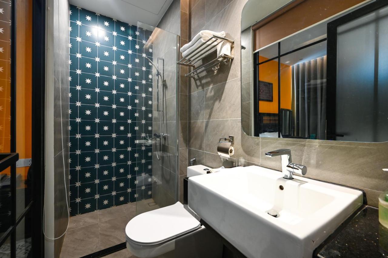 Hotel Ohana - Near Bitexco Ho Chi Minh City