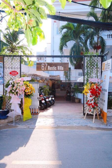 Villa Gem 67, Biet Thu 15 Phong Co Ho Boi Lon