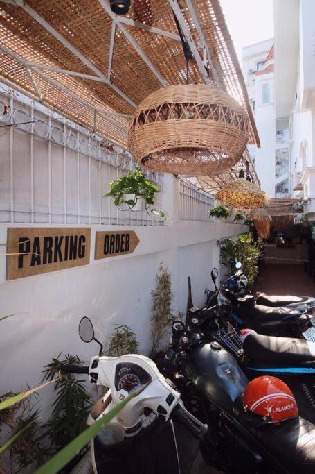 Gem 67, Biet Thu 15 Phong Co Ho Boi Lon Ho Chi Minh City