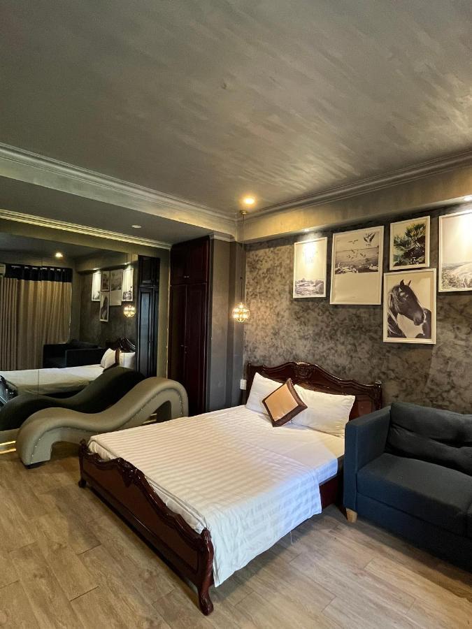 Happyhomes Saigon 2*