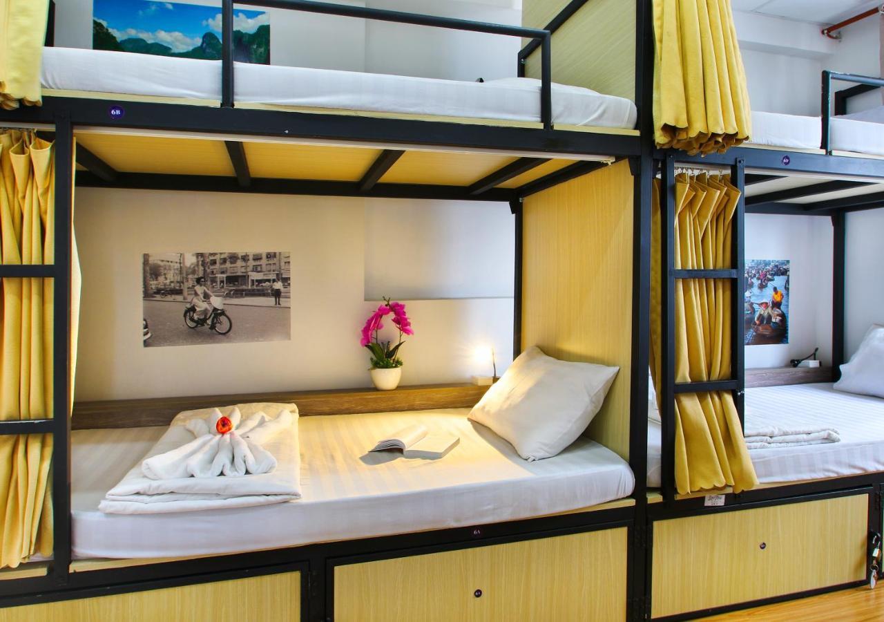 Hostel Away *