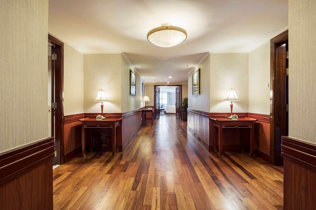 Rex Hotel