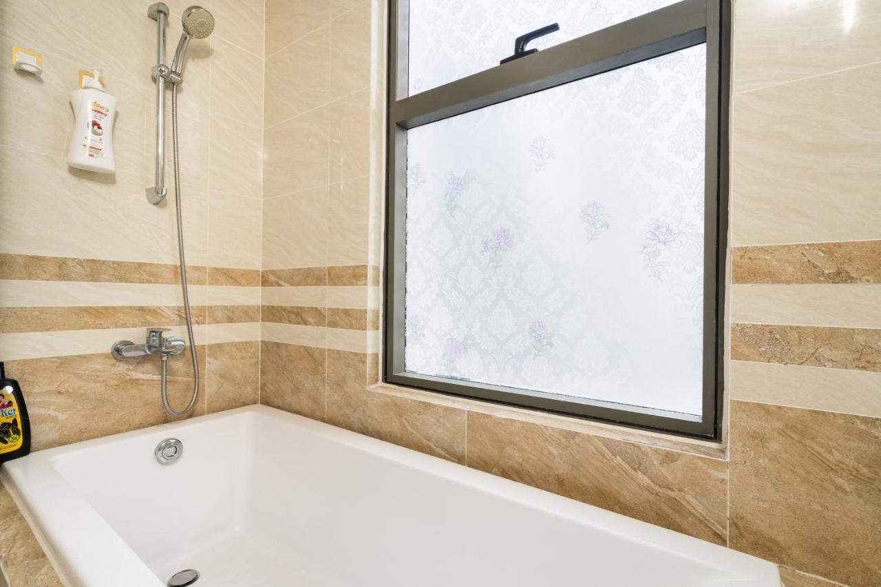Aparthotel 3br-high Fl-saigon Royal-hana's Apart-5 *