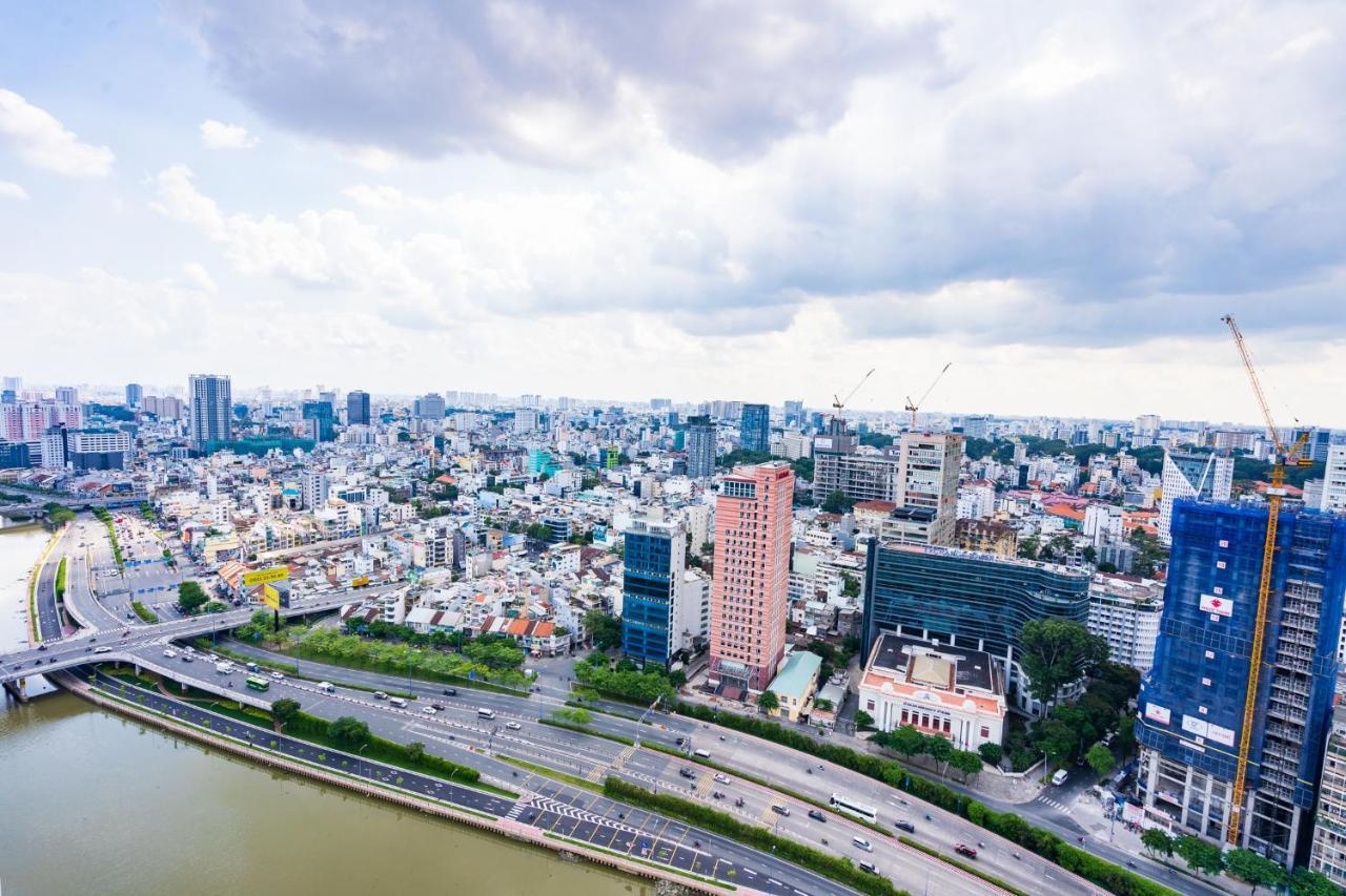 3br-high Fl-saigon Royal-hana's Apart-5 Ho Chi Minh City