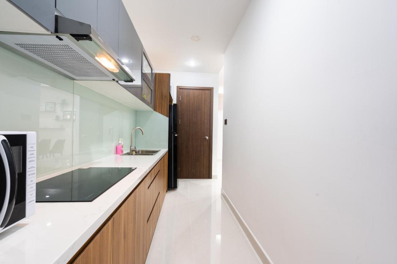 3br-high Fl-saigon Royal-hana's Apart-5 * Ho Chi Minh City