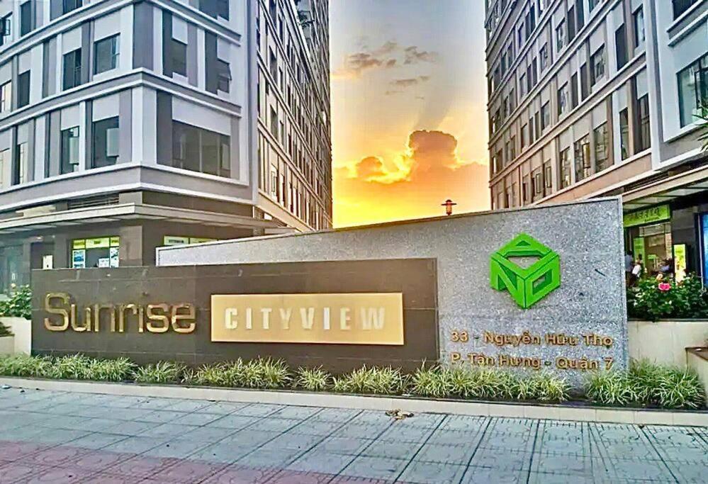 Sunrise View - Comfortable With Free Pool & Gym * Ho Chi Minh City