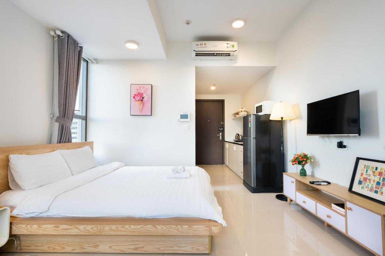 Chau - Infinity Pool- Ben Thanh Apartment Ho Chi Minh City