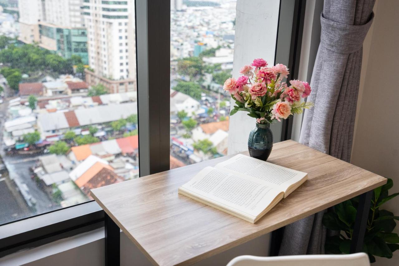 Chau - Infinity Pool- Ben Thanh Apartment Ho Chi Minh City